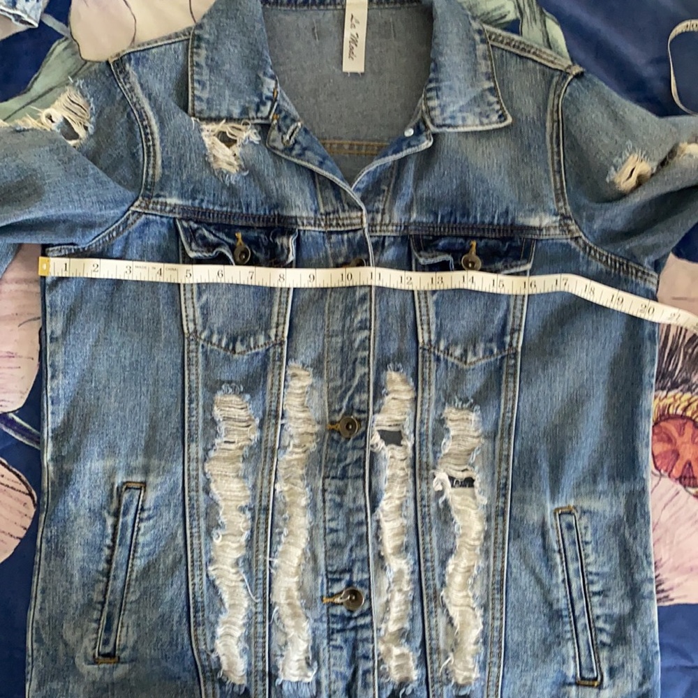 Distressed Denim Jacket - Picture 5 of 6
